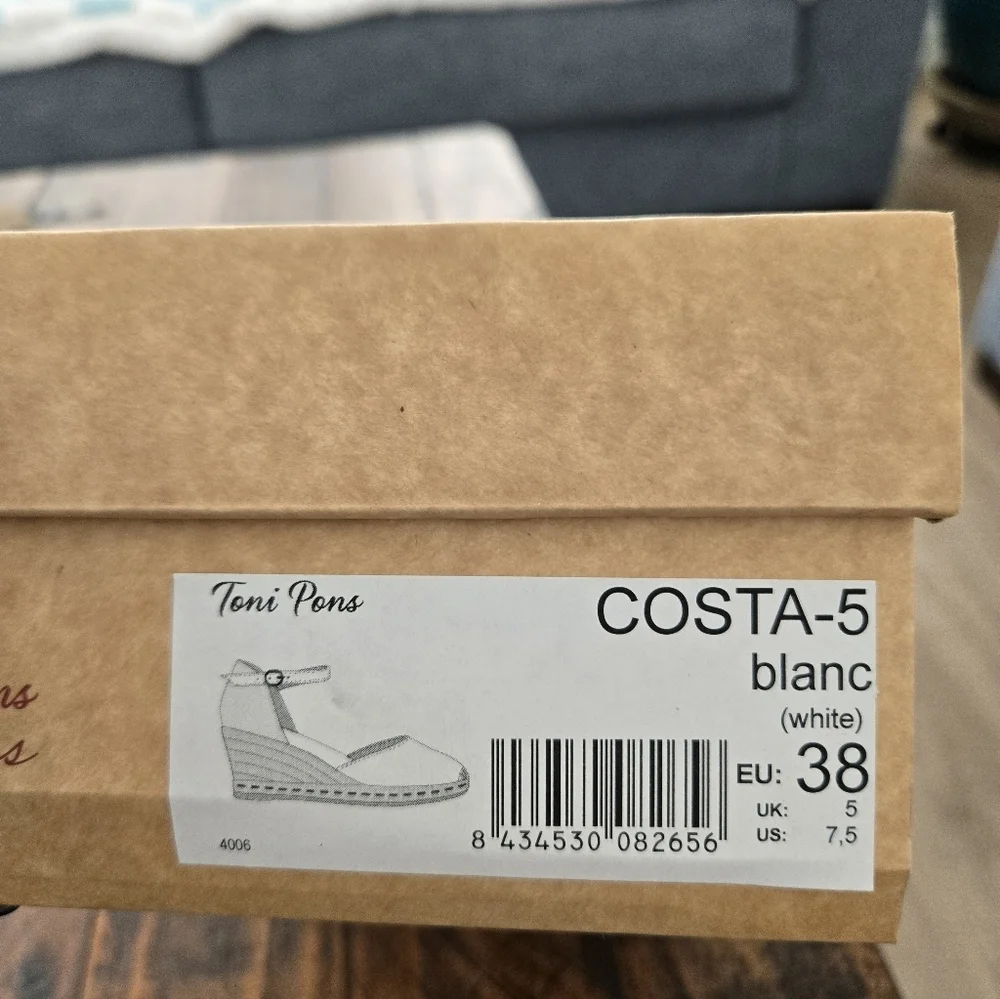 Toni Pons Costa 5 Lloret Espadrille White Leather. Size US 7.5. New.